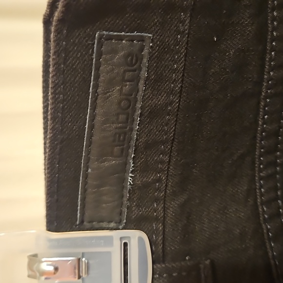 🌷Claiborne jeans - Picture 2 of 5